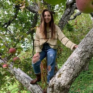 Meet your Posher, Deanna